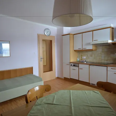 شقة Appartements-pension Lindenheim *