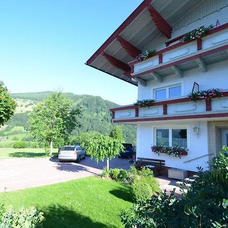 Appartements-Pension Lindenheim Schladming